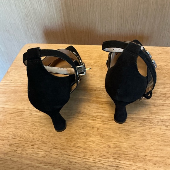 Vince CAMUTO KRELLEN black leather high heels with silver studs, ankle strap, 7M - Picture 5 of 9